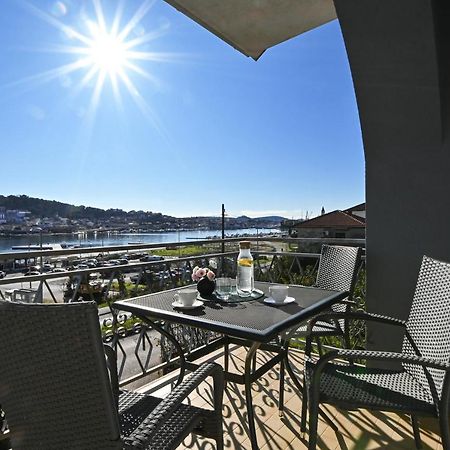 Holiday House Vukman Trogir Eksteriør bilde