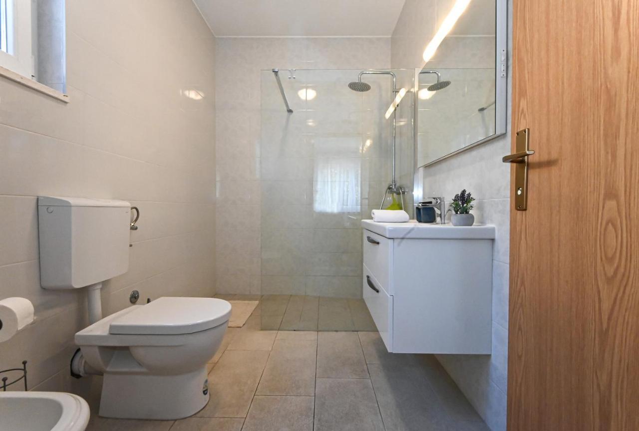 Holiday House Vukman Trogir Eksteriør bilde